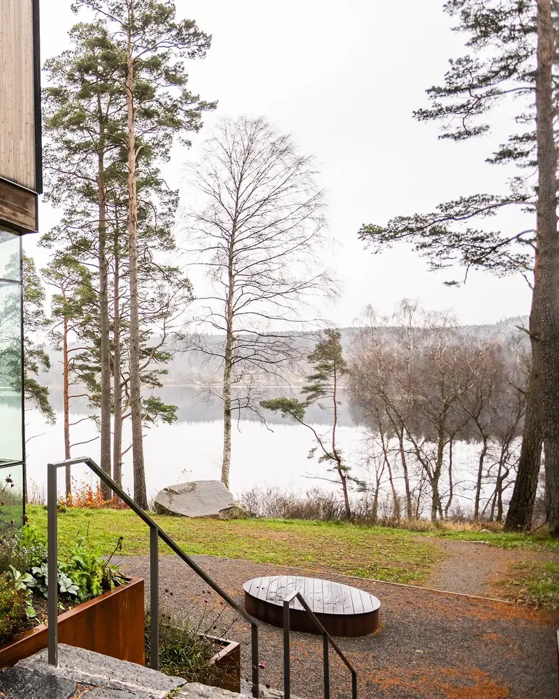 Landvettersjön sedd från restaurangens uteplats